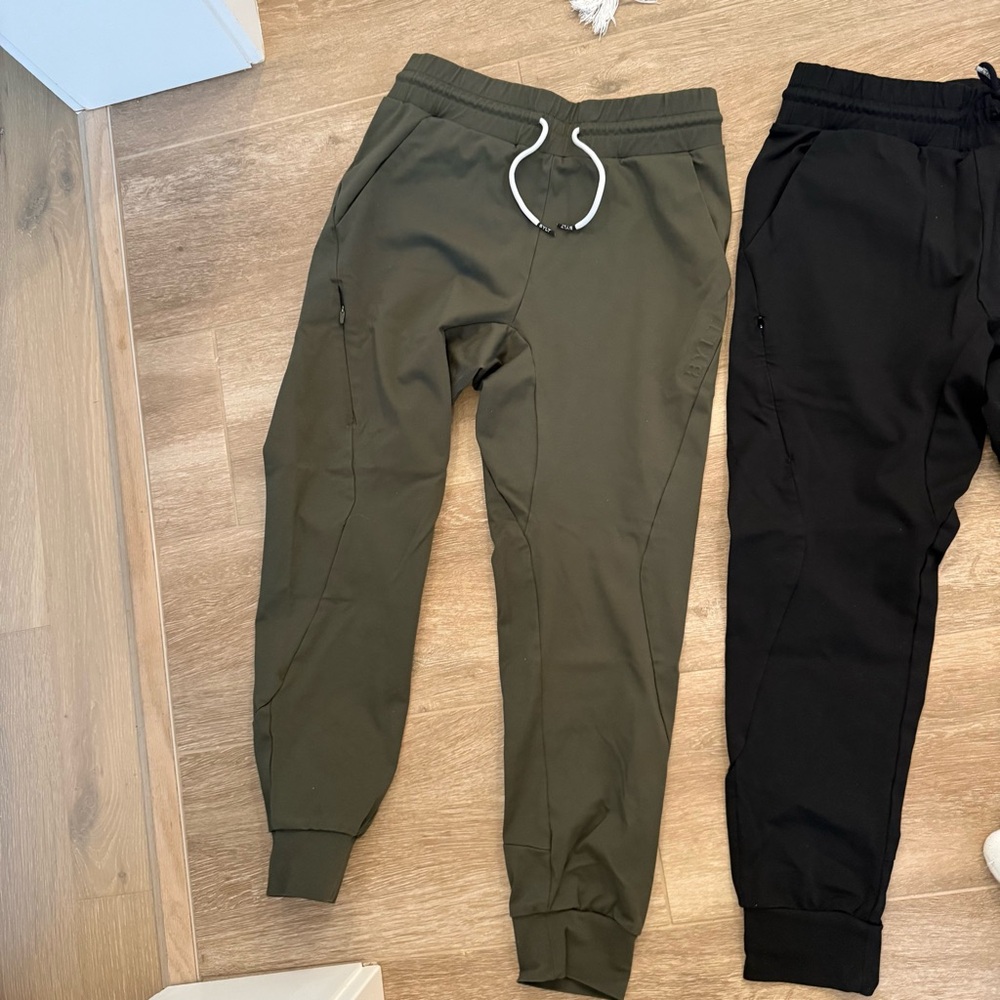 BYLT Set of Four Jogger Pants in Various Colors $400 originally - Picture 7 of 16